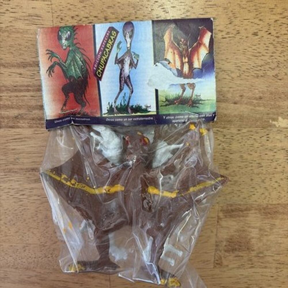 Vintage Mexican Bootleg Chupacabras Figure 90s- New (Factory Sealed )